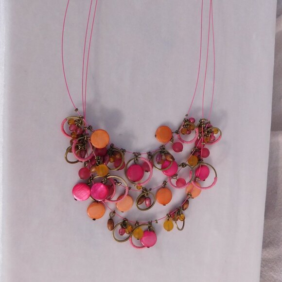 Ladies Coldwater Creek  Pink Hoop Necklace - Picture 1 of 3